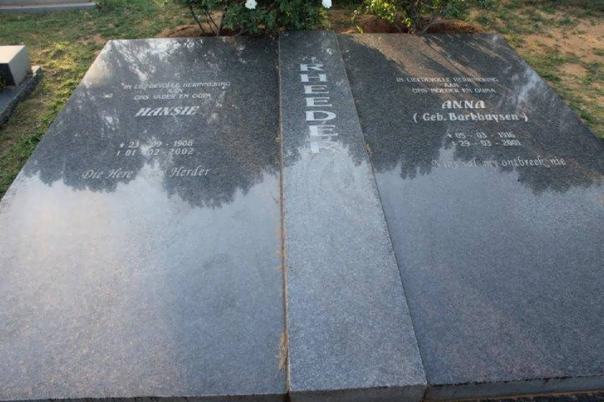 RHEEDER Hansie 1908-2002 &amp; Anna BARKHUYSEN 1916-2001