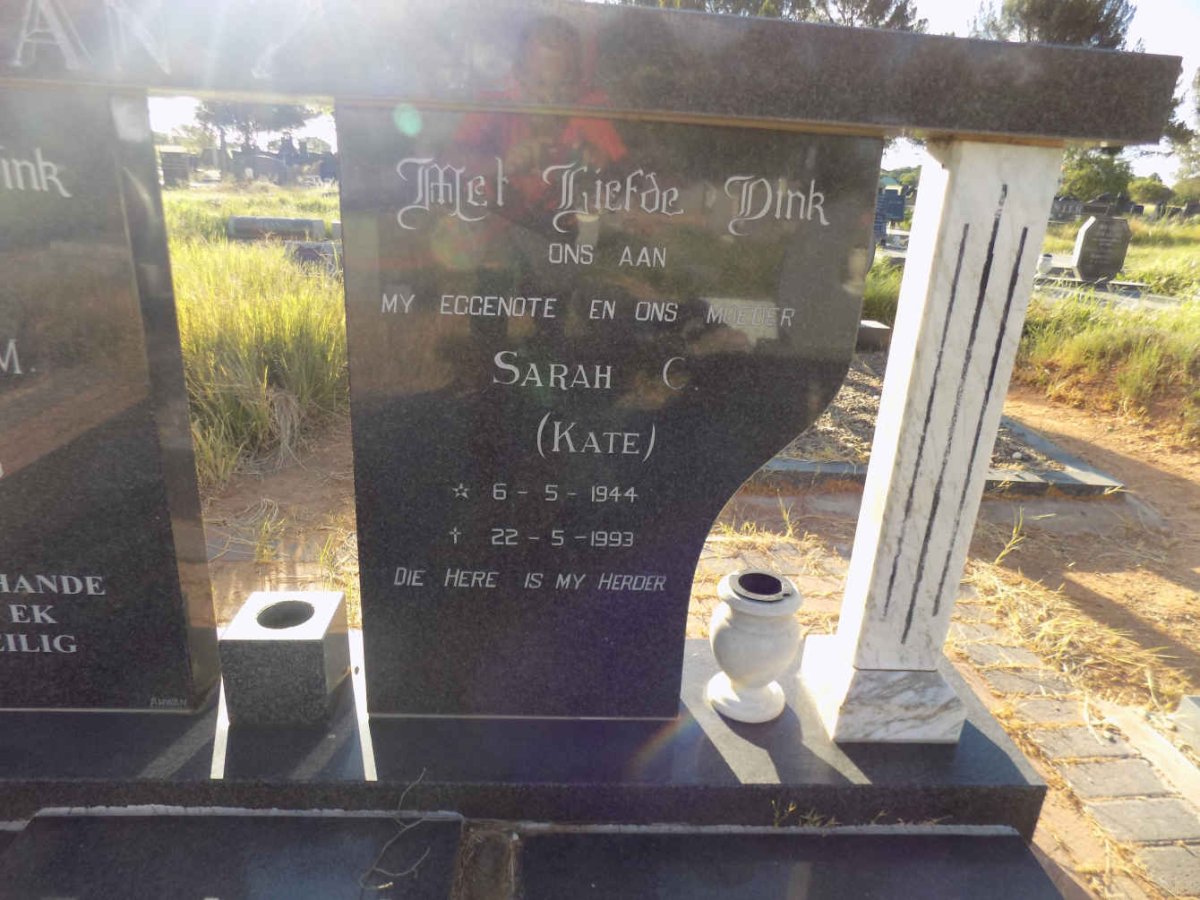 ZYL Sarah C., van 1944-1993