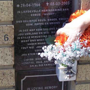 V - Vanne :: Surnames - V