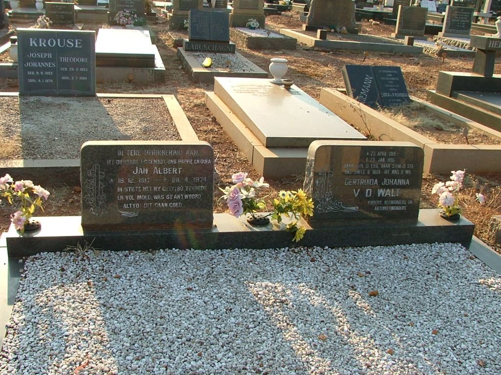 ? Jan Albert 1917-1974 &amp; Gertruida Johanna V.D. WALT