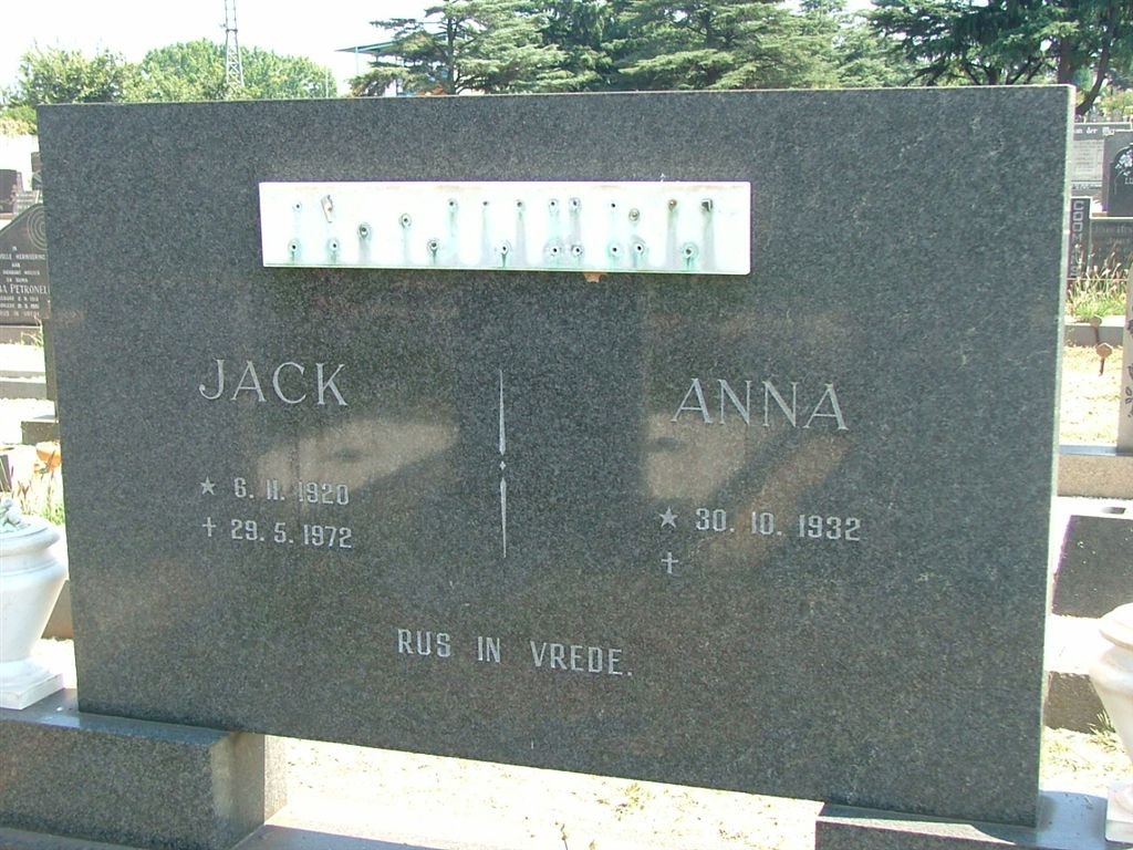 ? Jack 1920-1972 &amp; Anna 1932-
