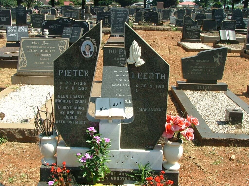 ? Pieter 1915-1992 &amp; Leenta 1919-