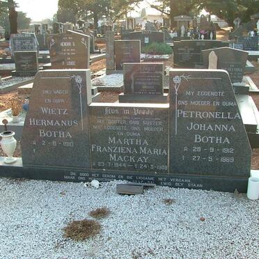 BOTHA Wietz Hermanus 1910- &amp; Petronella Johanna 1912-1989 :: MacKAY Martha Franziena Maria 1944-1989