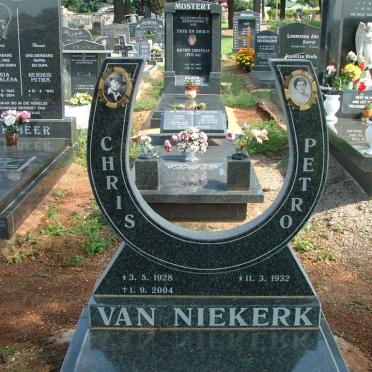 NIEKERK Chris, van 1928-2004 &amp; Petro 1932-