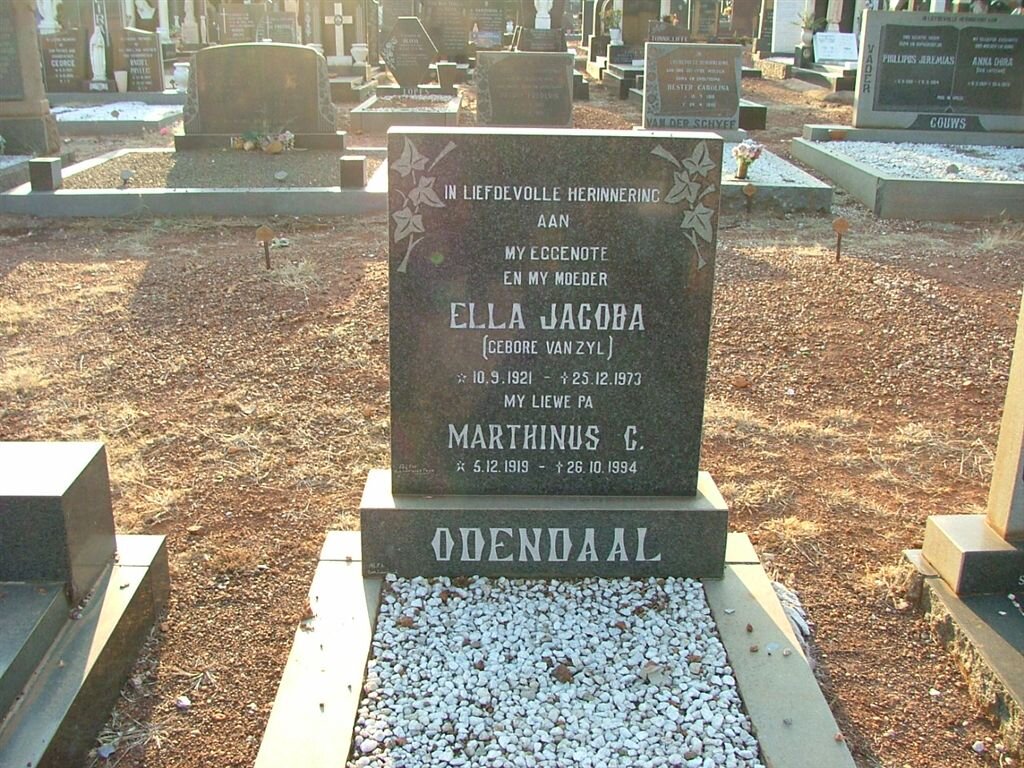 ODENDAAL Marthinus C. 1919-1994 &amp; Ella Jacoba VAN ZYL 1921-1973