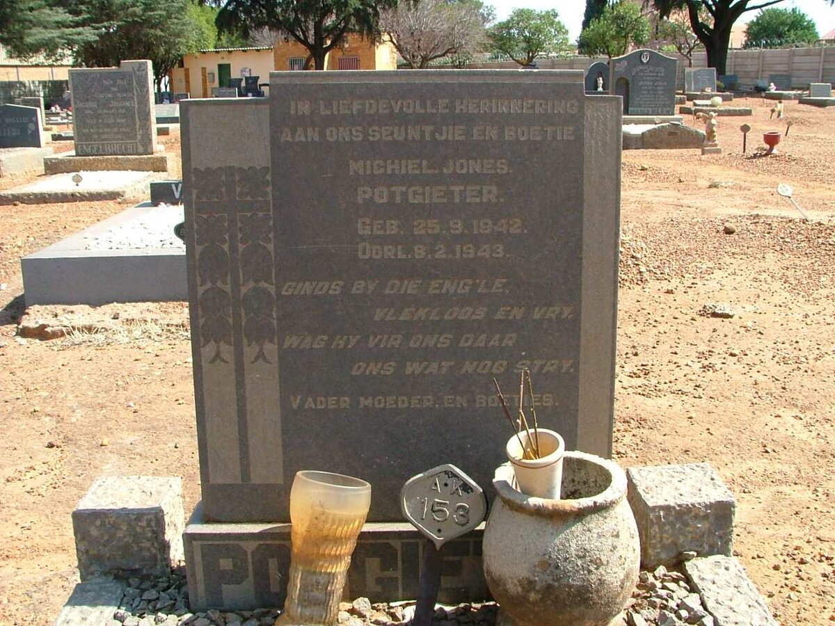 POTGIETER  Michiel Jones 1942-1943