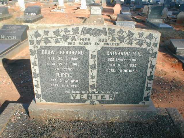 VENTER Douw Gerbrand 1882-1960 &amp; Catharina M.M. ENGELBRECHT 1896-1978 :: VENTER Flippe 1940-1942