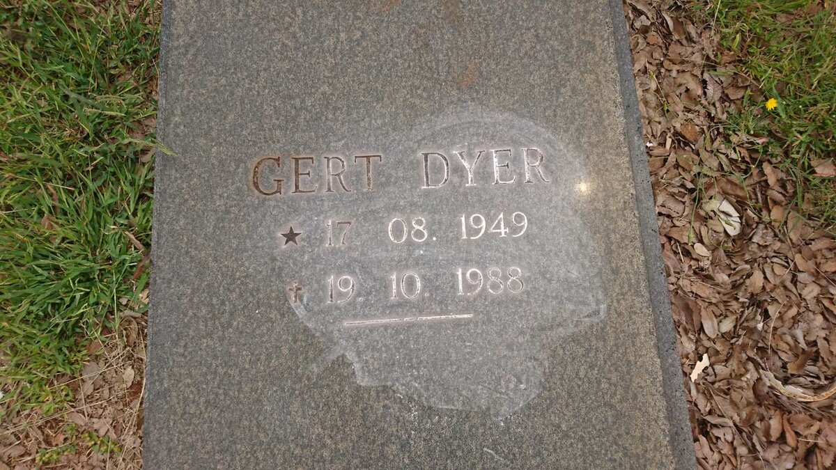 DYER Gert 1949-1988
