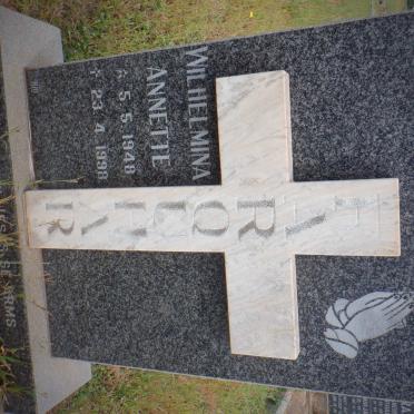 FARQUHAR Wilhelmina Annette 1948-1998