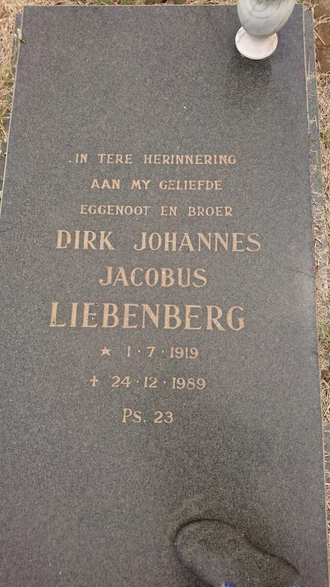 LIEBENBERG Dirk Johannes Jacobus 1919-1989
