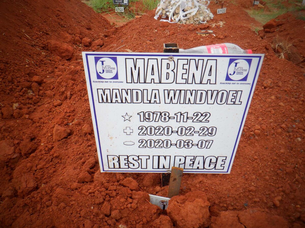 MABENA Mandla Windvoel 1978-2020