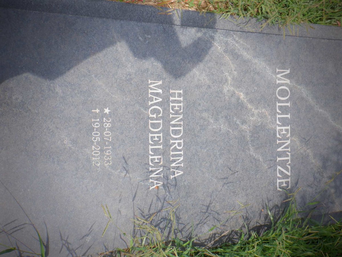 MOLLENTZE James Henry 1926-2003 &amp; Hendrina Magdelena 1933-2012