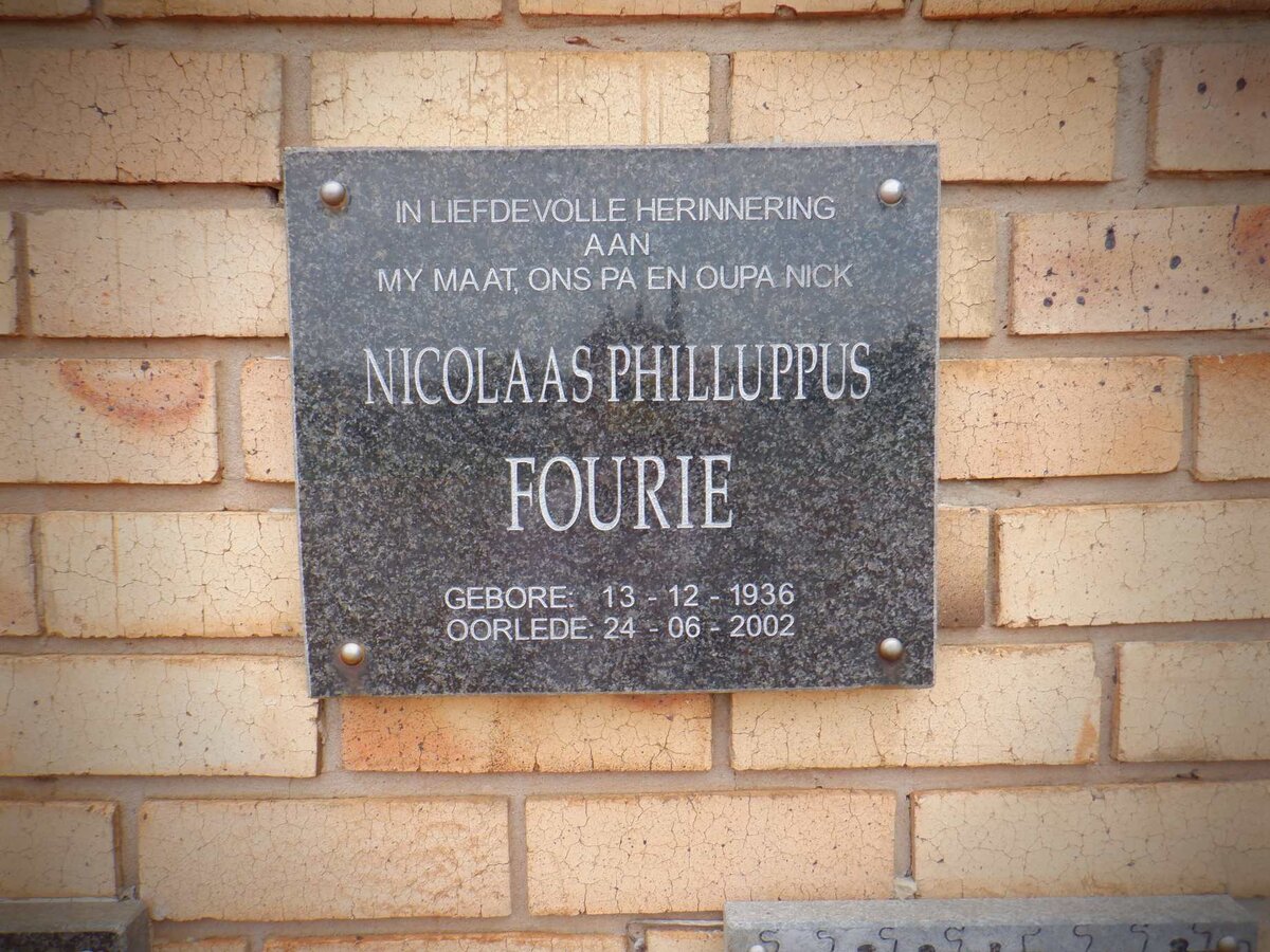 FOURIE Nicolaas Philluppus 1936-2002