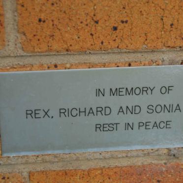 ROBERTS Rex :: ROBERTS Richard :: ROBERTS Sonia