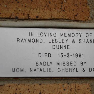 DUNNE Raymond -1991 :: DUNNE Lesley -1991 :: DUNNE Shannon -1991