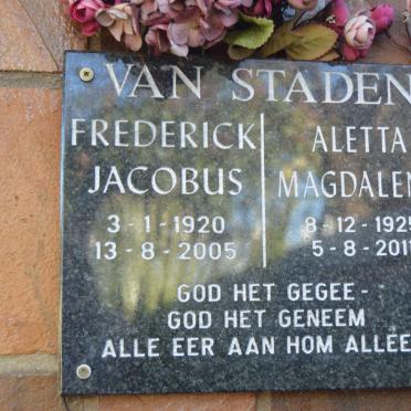 STADEN Frederick Jacobus, van 1920-2005 &amp; Aletta Magdalena 1925-2011