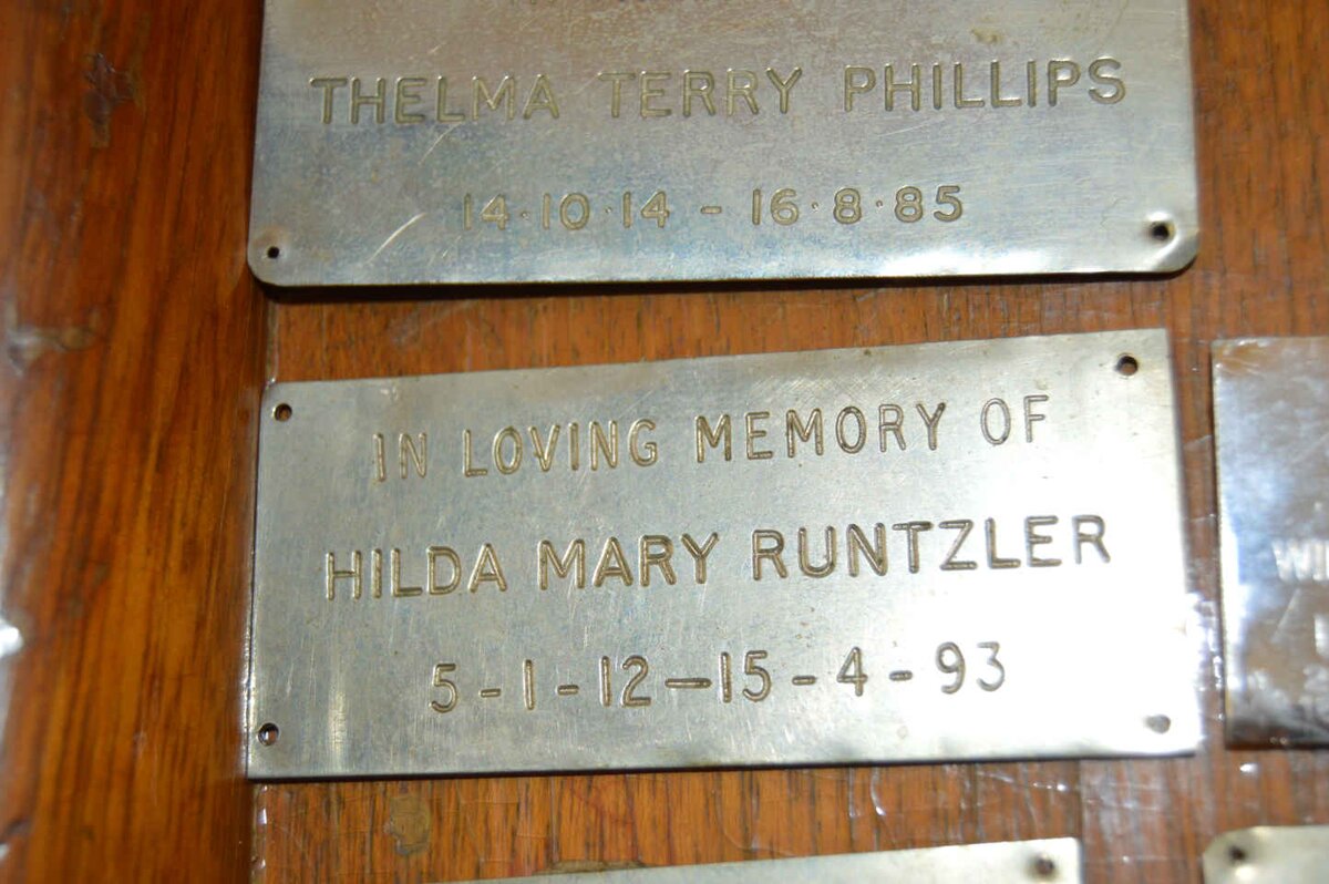 RUNTZLER Hilda Mary 1912-1993