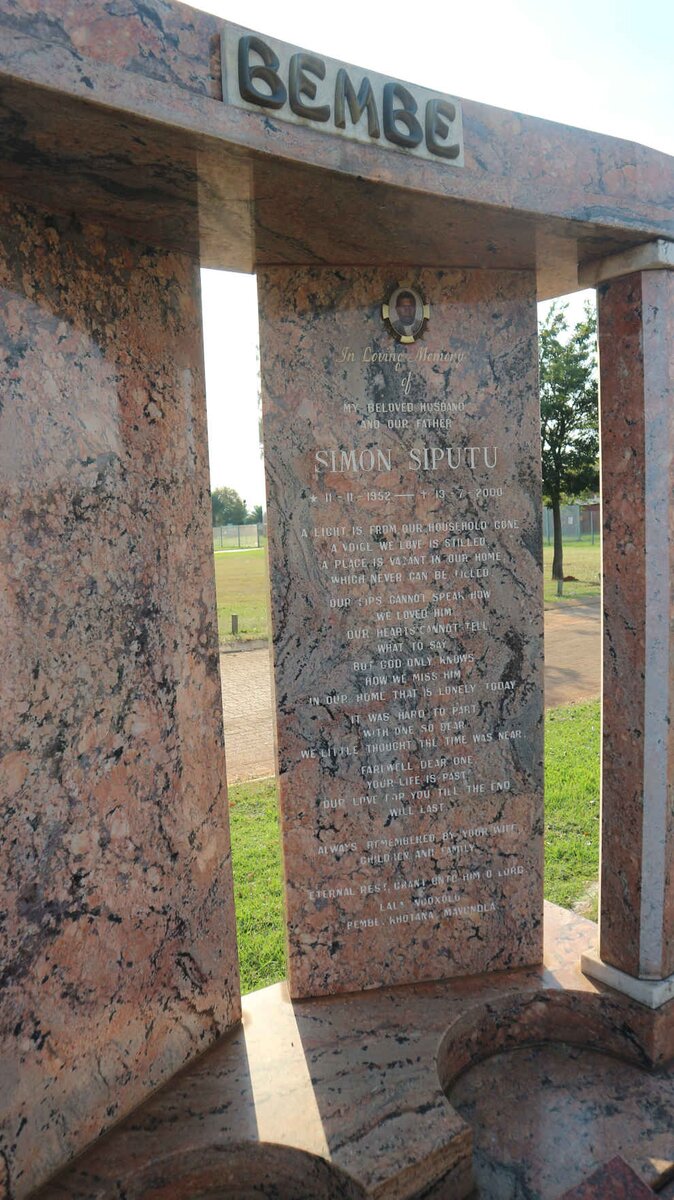 BEMBE Simon Siputu 1952-2000