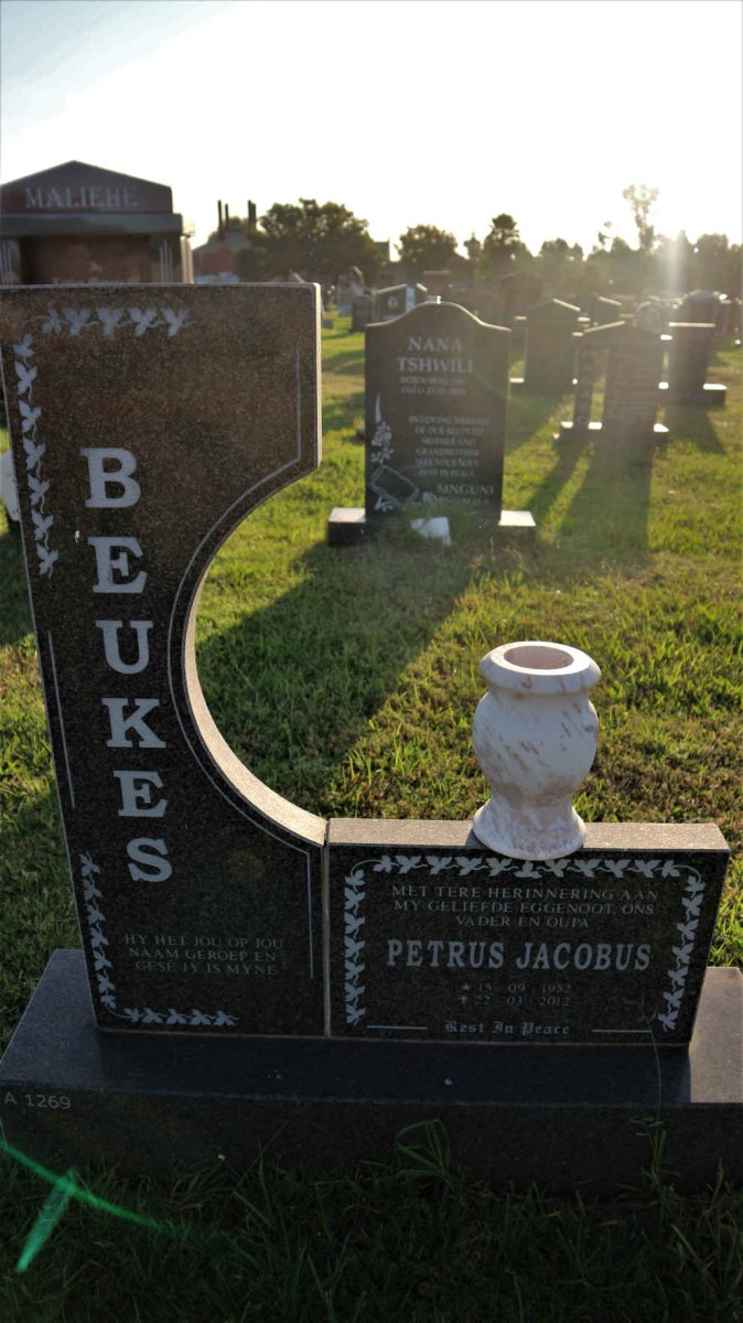 BEUKES Petrus Jacobus 1952-2012