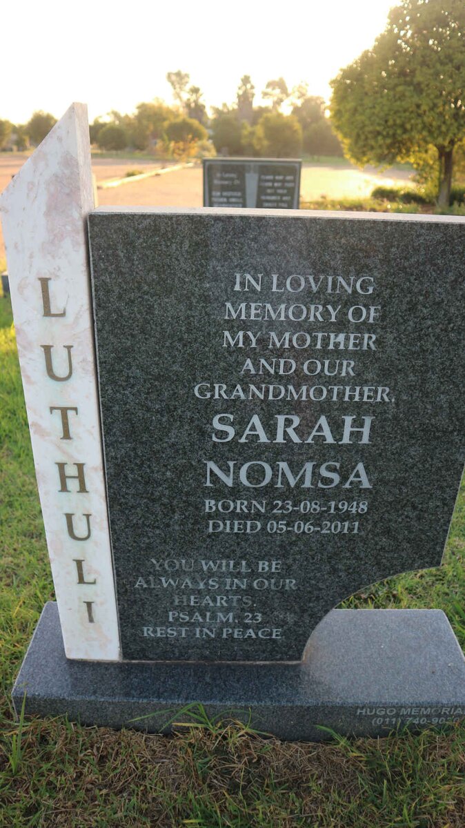 LUTHULI Sarah Nomsa 1948-2011