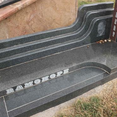 RAMOHOPE Robert 1930-2015