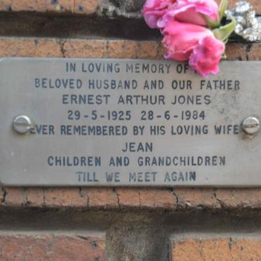 JONES Ernest Arthur 1925-1984