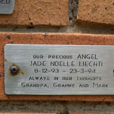 LIECHTI Jade Noelle 1993-1994