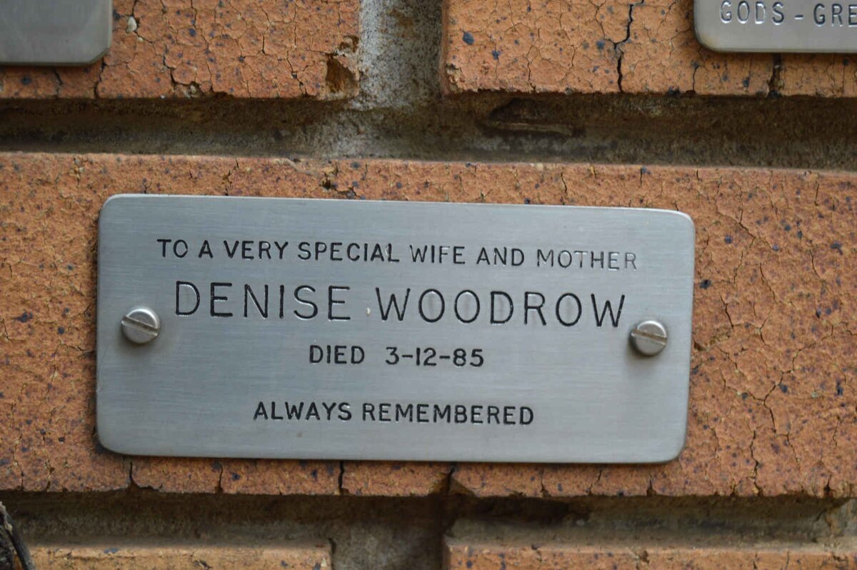 WOODROW Denise -1985