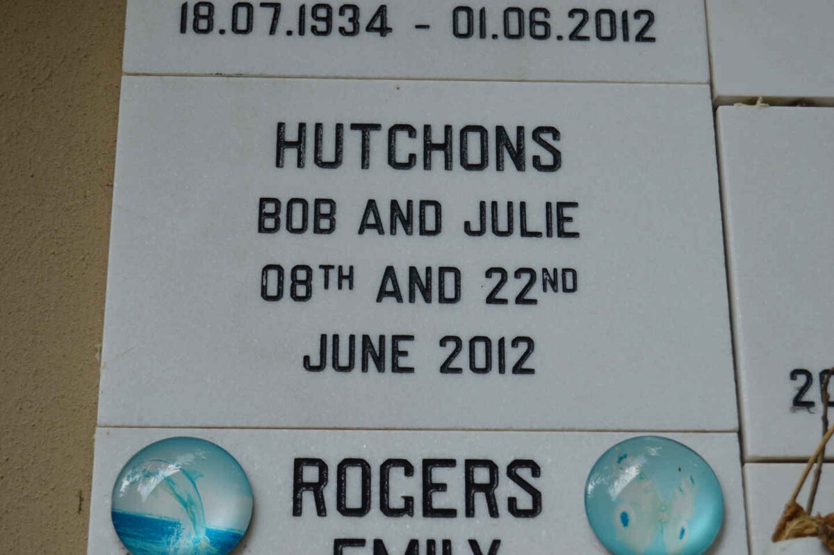 HUTCHONS Bob -2012 &amp; Julie -2012