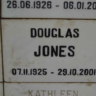 JONES Douglas 1925-2001