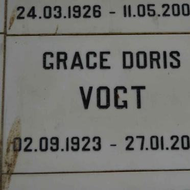VOGT Grace Doris 1923-2004