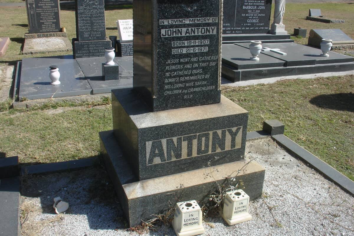 ANTONY Michael -1942 :: ANTONY John 1907-1971 :: ANTONY Lizzie 1926-193