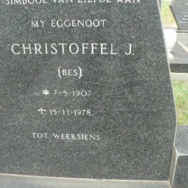 BEZUIDENHOUT Christoffel J. 1907-1978 &amp; Maria Elizabeth DEGENAAR 1905-1996