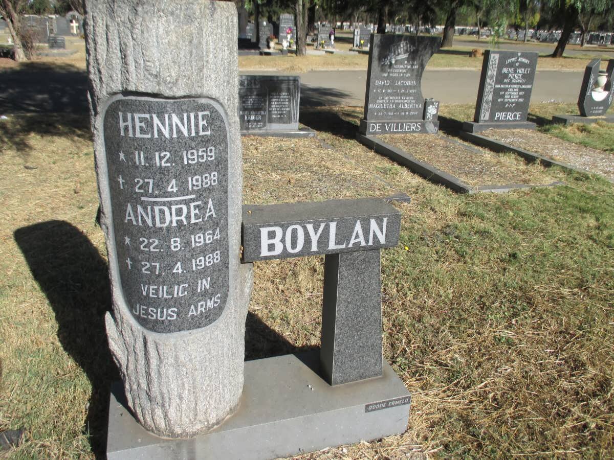 BOYLAN Hennie 1959-1988 &amp; Andrea 1964-1988