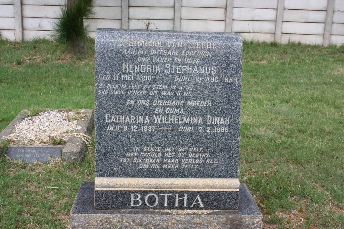 BOTHA Hendrik Stephanus 1890-1958 &amp; Catharina Wilhelmina Dinah 1887-1986