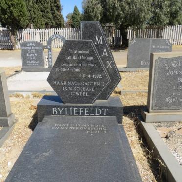 B - Surnames :: Vanne - B