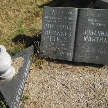 CROUCAMP Phillipus Johannes Petrus 1919-1986 &amp; Johanna Martha 1922-1996