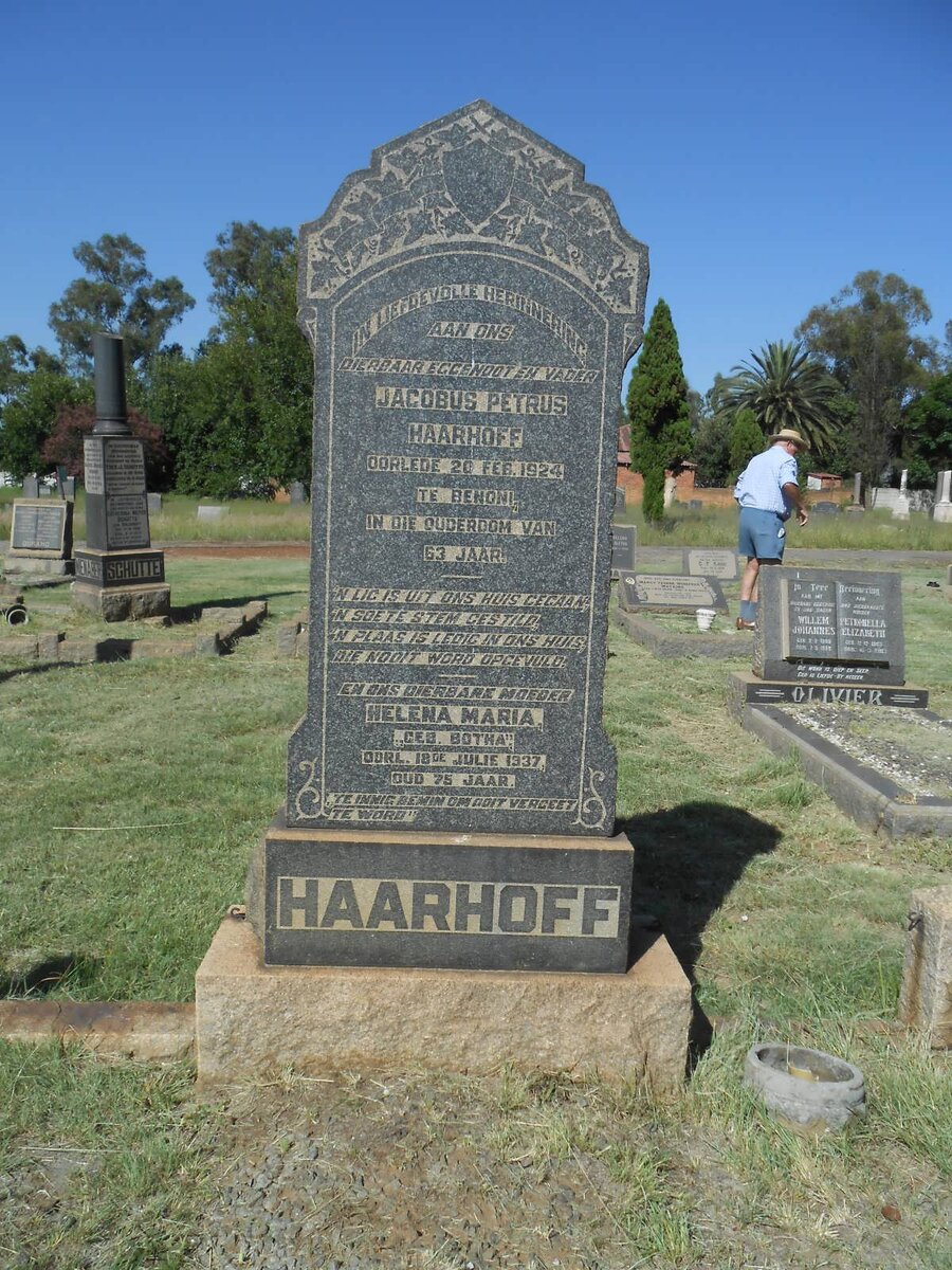 HAARHOFF Jacobus Petrus -1924 &amp;  Helena Maria BOTHA -1937
