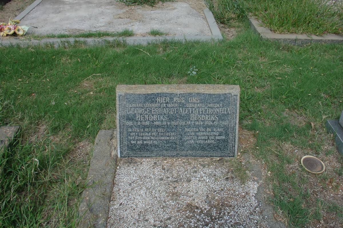 HENDRIKS George Erhardt 1886-1959 &amp; Aletta Petronella 1889-1980