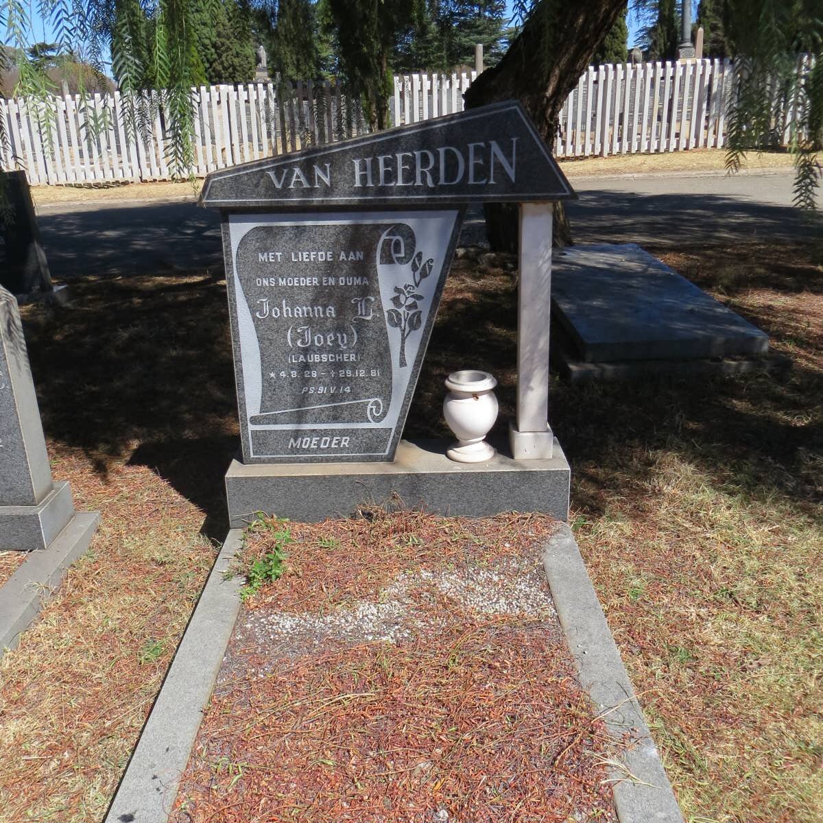 HEERDEN Johanna L., van nee LAUBSCHER 1928-1981