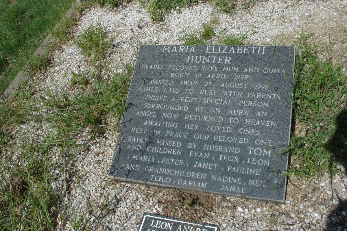 HUNTER Maria Elizabeth 1929-1998