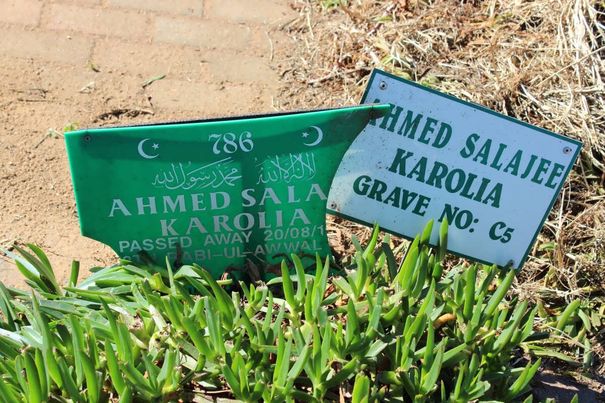 KAROLIA Ahmed Sala -2000 :: KAROLIA  Ahmed Salajee