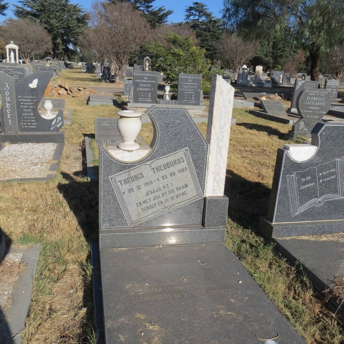 LABUSCHAGNE Theunis Theodorus 1915-1989