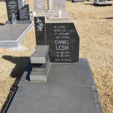 LASHI Daniel 1946-1999