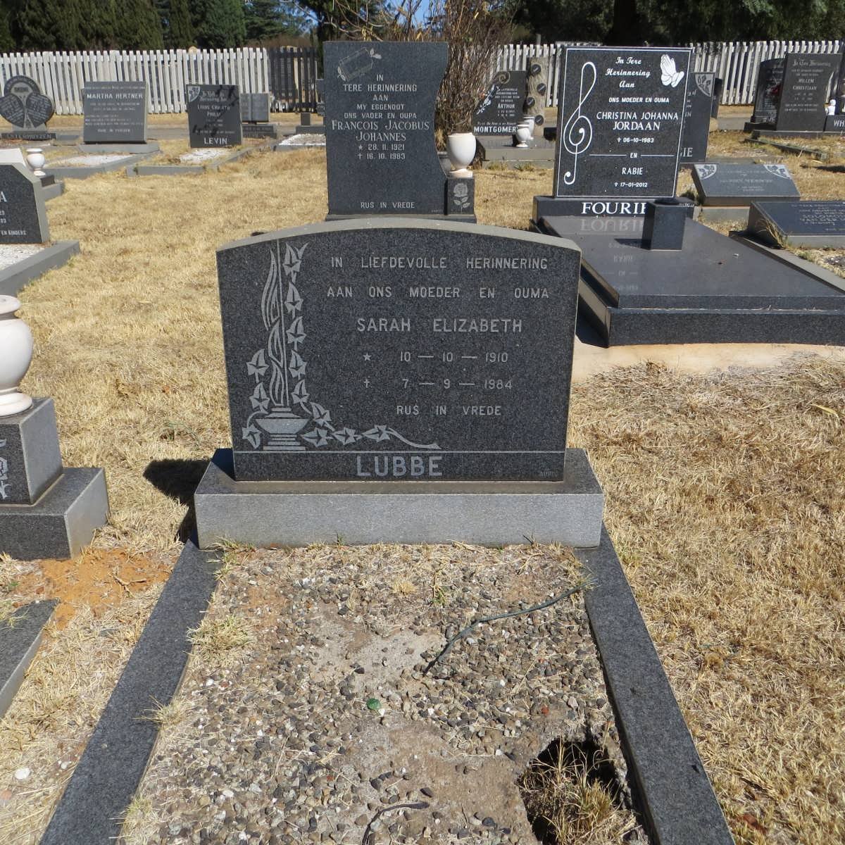 LUBBE Sarah Elizabeth 1910-1984