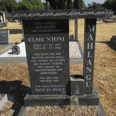 MAHLANGU Elsie Ntoni 1933-1996