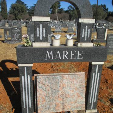 MAREE Piet 1936-1988 &amp; Beatrice 1936-