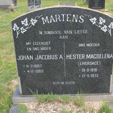 MARTENS Johan Jacobus A. 1887-1969 &amp; Hester Magdalena LIVERSAGE 1891-1973
