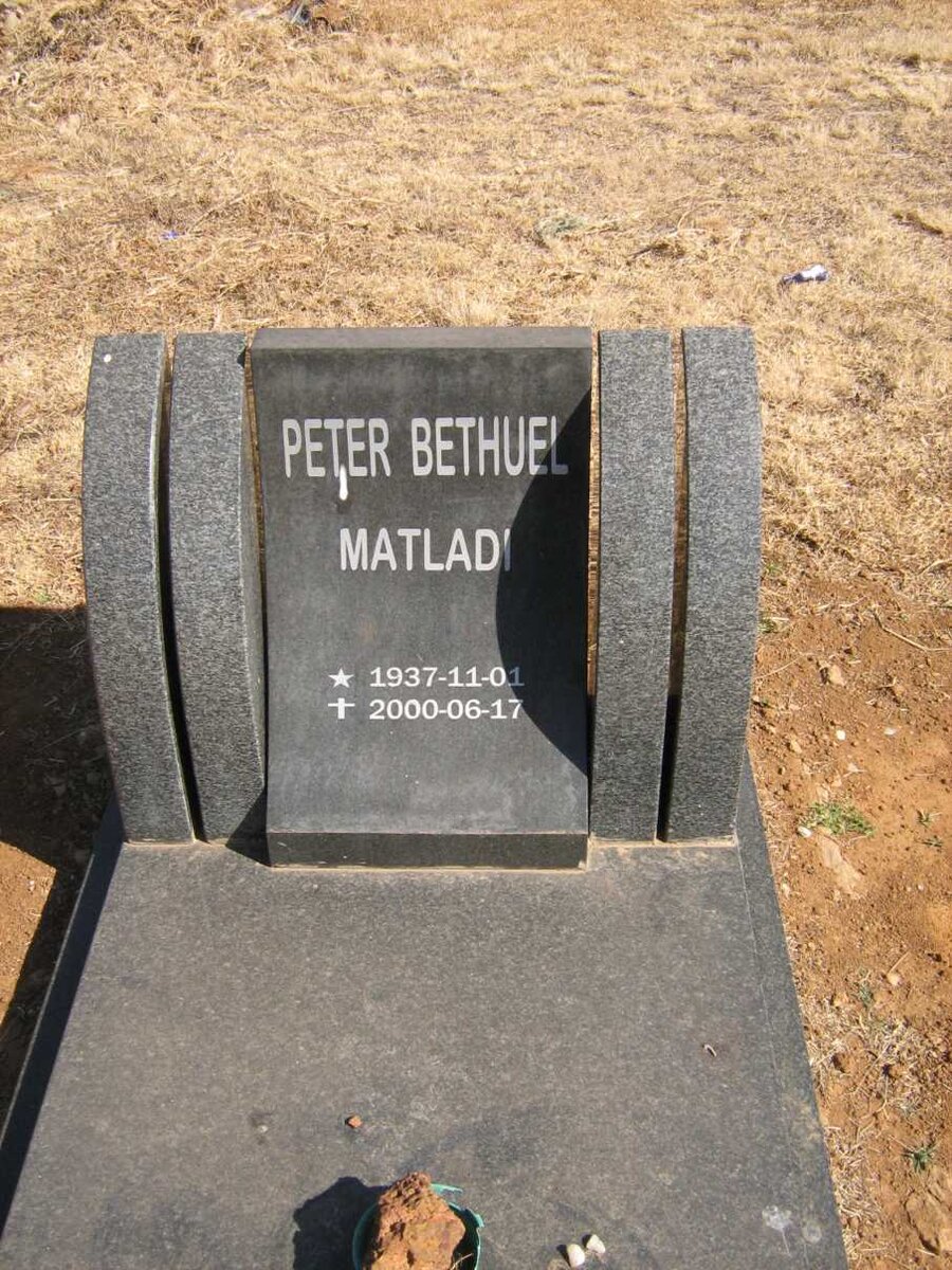 MATLADI Peter Bethuel 1937-2000