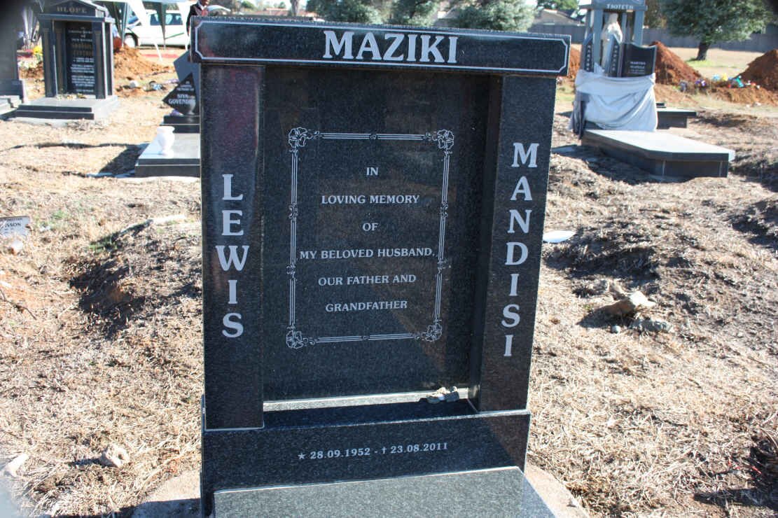 MAZIKI Lewis Mandisi 1952-2011